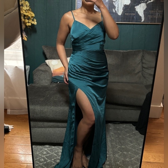 ⚫️ LULUS Glamorous Persona Teal Satin Pleated Sleeveless Tulip Maxi Dress - Picture 3 of 10